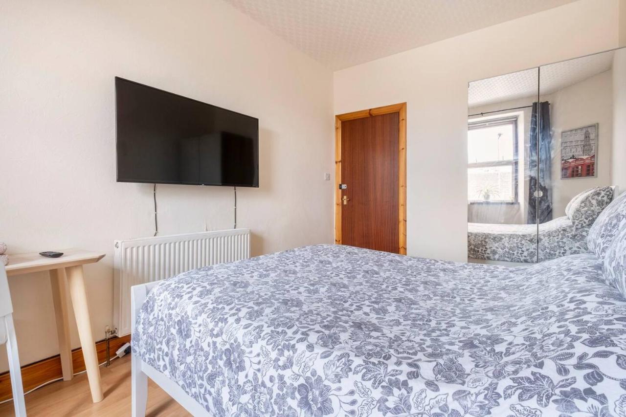 2 Bed Central Ness Apart - May Court Inverness Exteriér fotografie